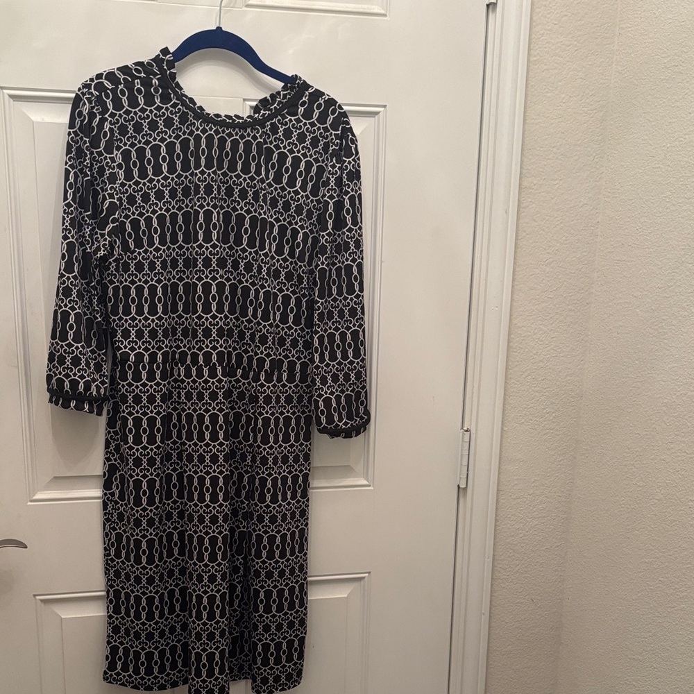 Monteau Dress with Black and White Pattern (pre-loved)